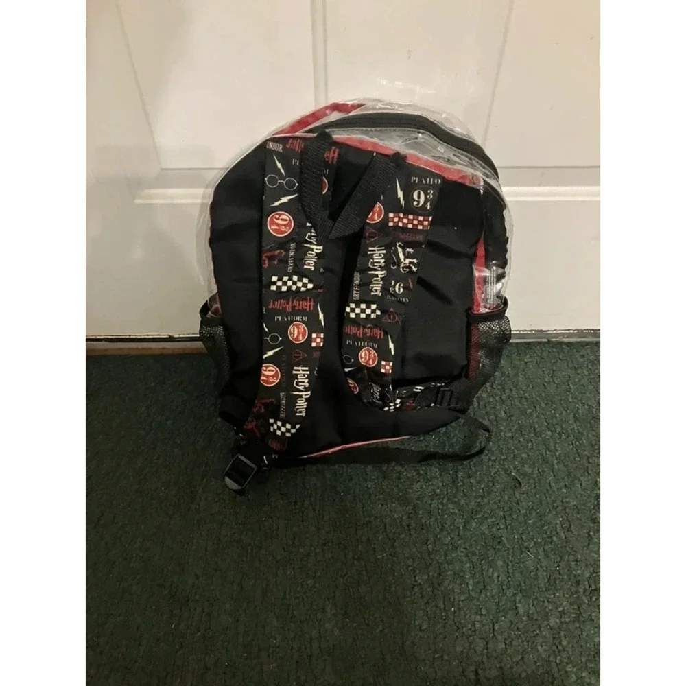 Harry Potter Bioworld Hogwarts Express 9 3/4 Clear Plastic Backpack